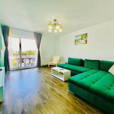 Goldis Studio With Balcony And Sofa Bed