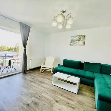 Апартаменти Goldis Studio With Balcony And Sofa Bed
